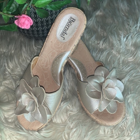 Bjorndal Leia Sandals Cork Heel Pewter Leather with Flower Detail Woman’s 9M - Picture 12 of 14